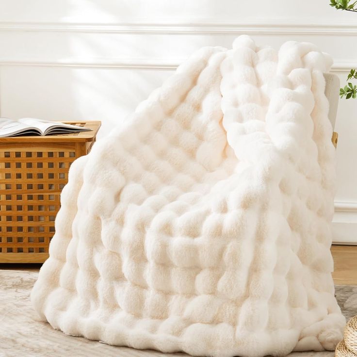 Soft Bubble Blanket